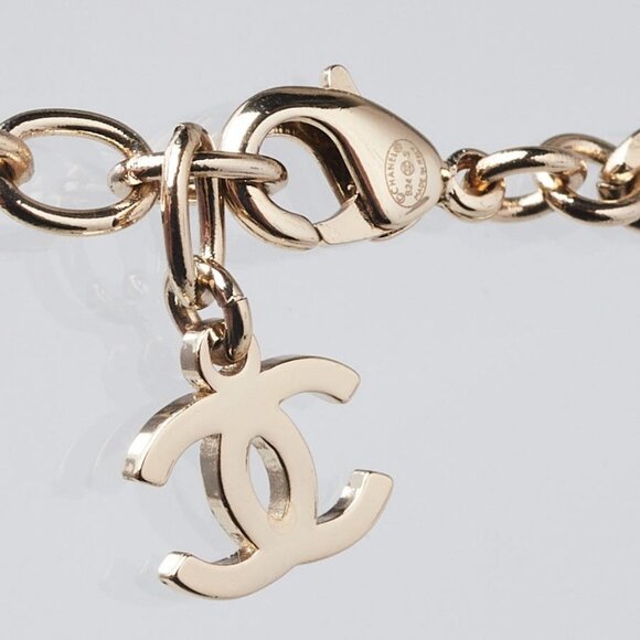 Chanel Gold Metal Faux Pearl and Chain Flap Bag Necklace - Picture 6 of 6